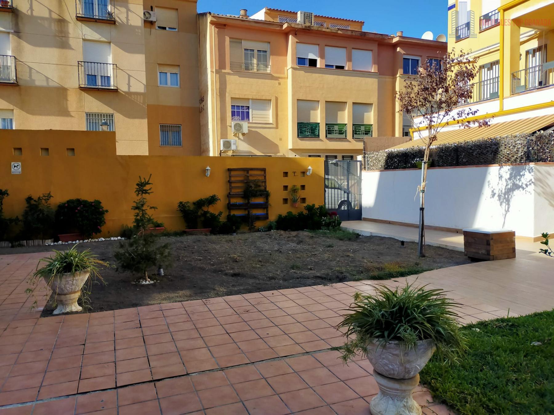 For sale of flat in Las Gabias