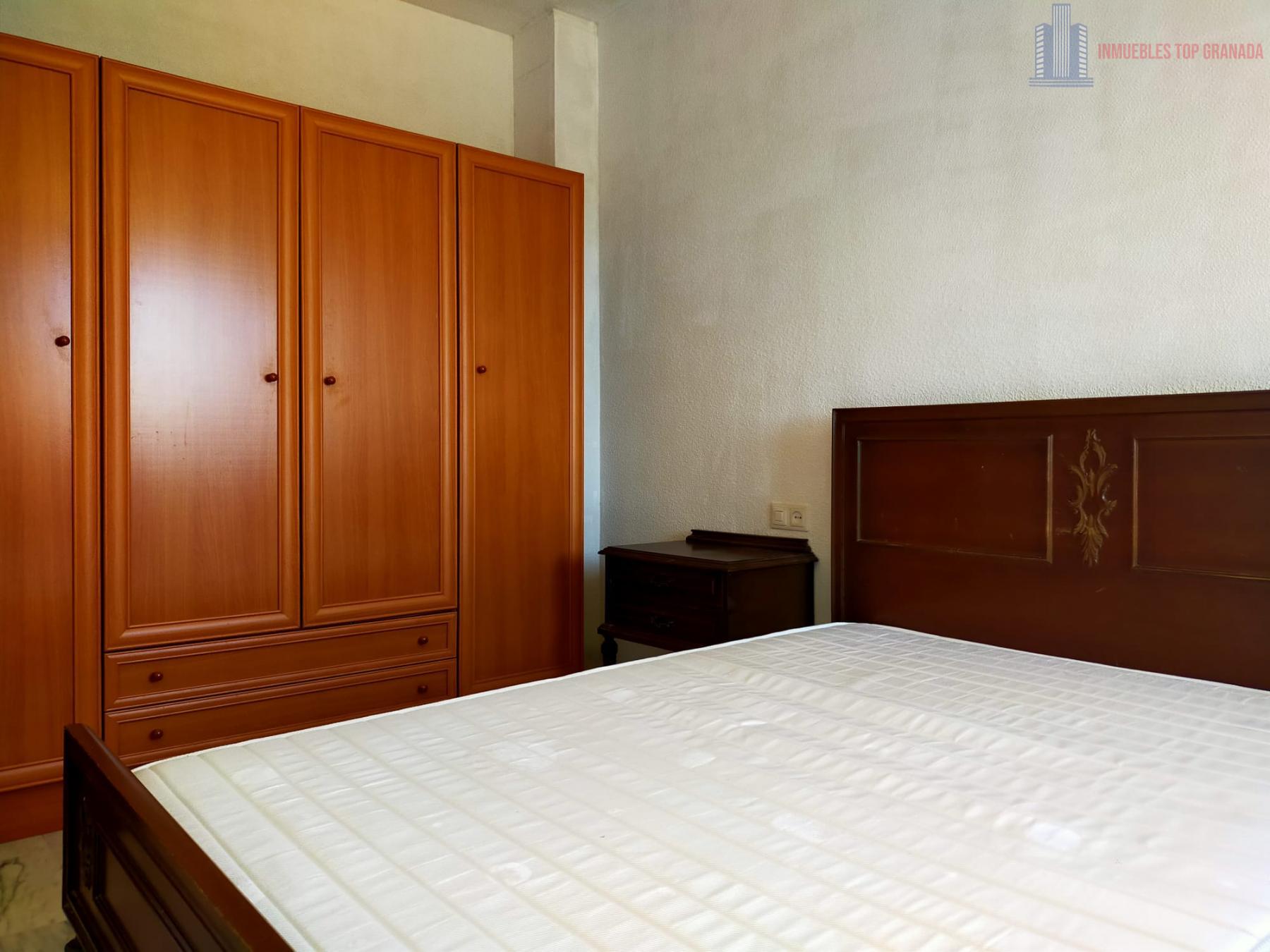 For sale of flat in Las Gabias
