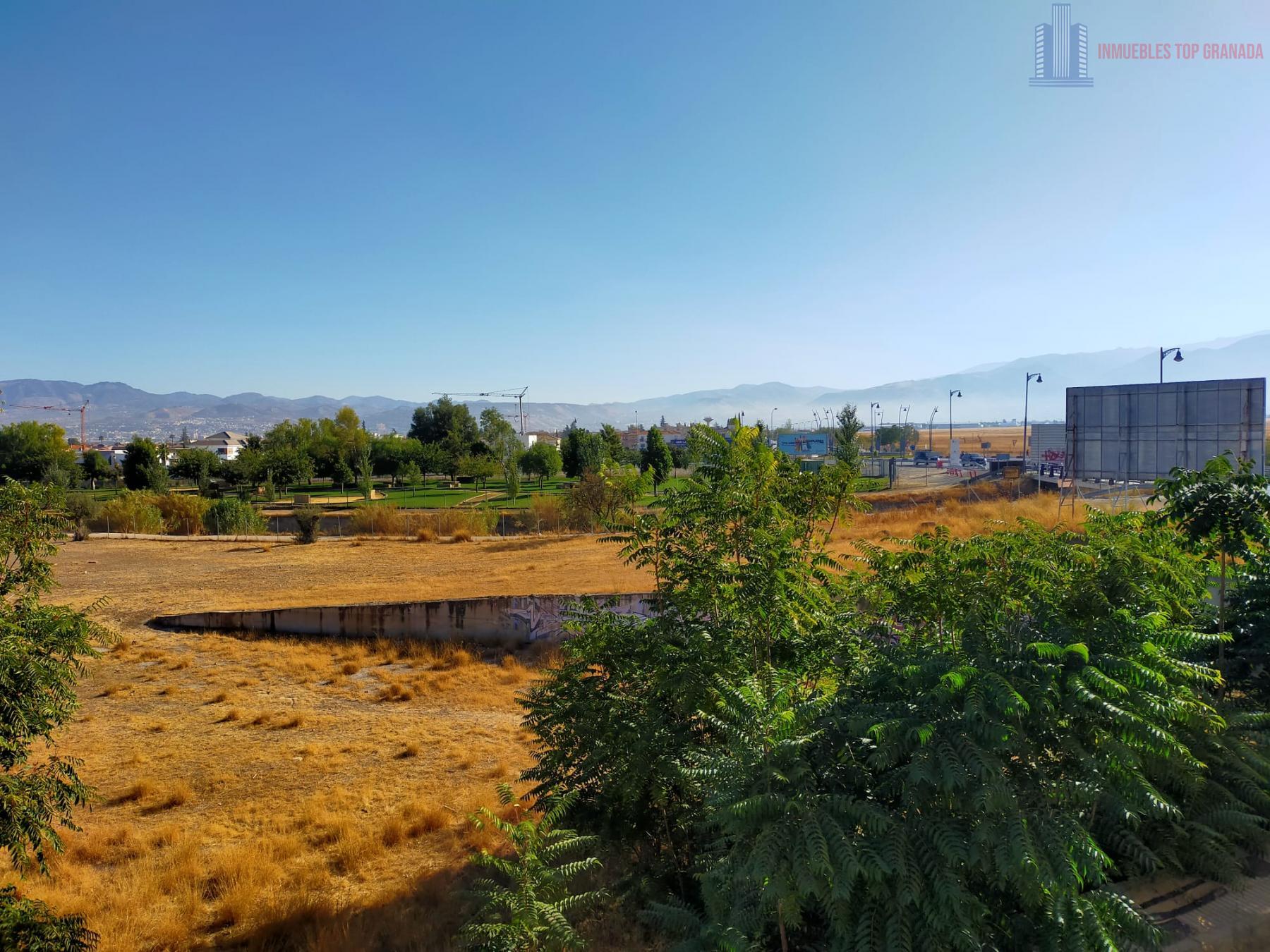 For sale of flat in Las Gabias
