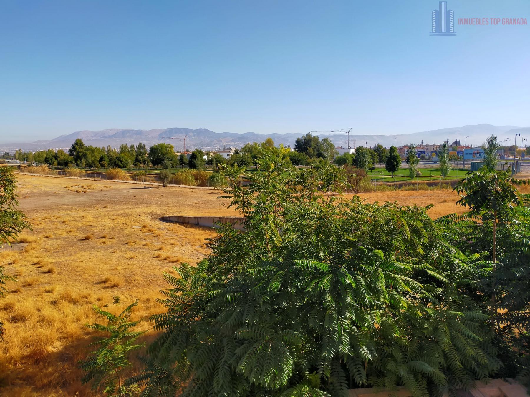 For sale of flat in Las Gabias