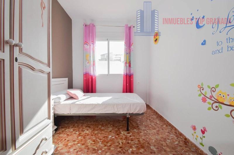 For sale of flat in Atarfe