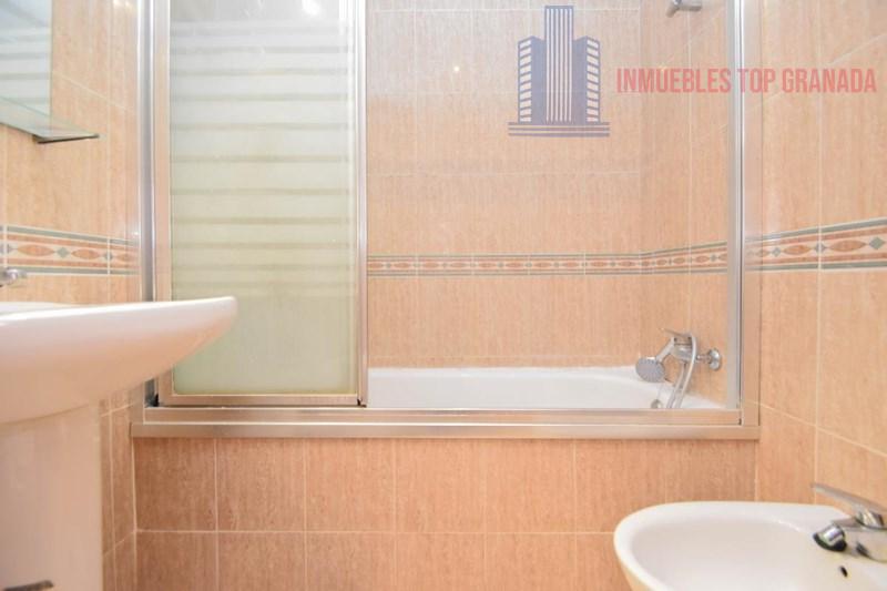 For sale of flat in Atarfe