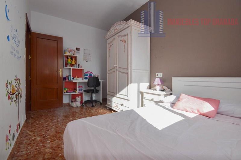 For sale of flat in Atarfe