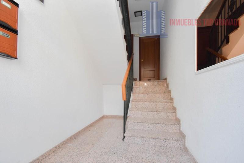 For sale of flat in Atarfe