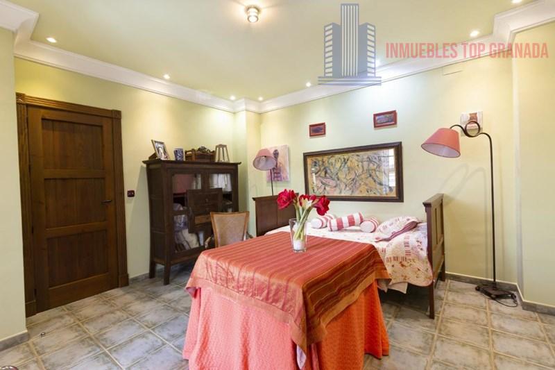For sale of house in Churriana de la Vega