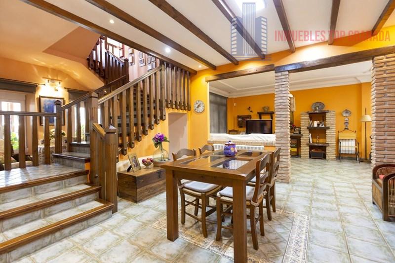 For sale of house in Churriana de la Vega