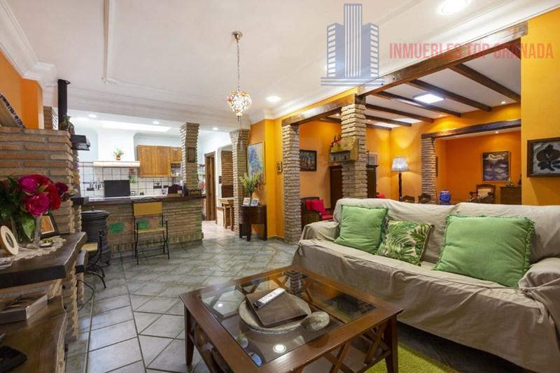 For sale of house in Churriana de la Vega