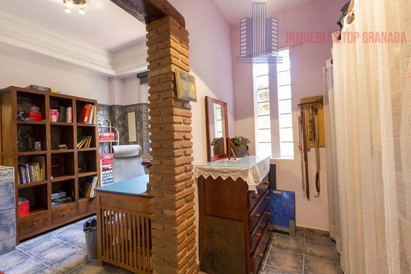 For sale of house in Churriana de la Vega