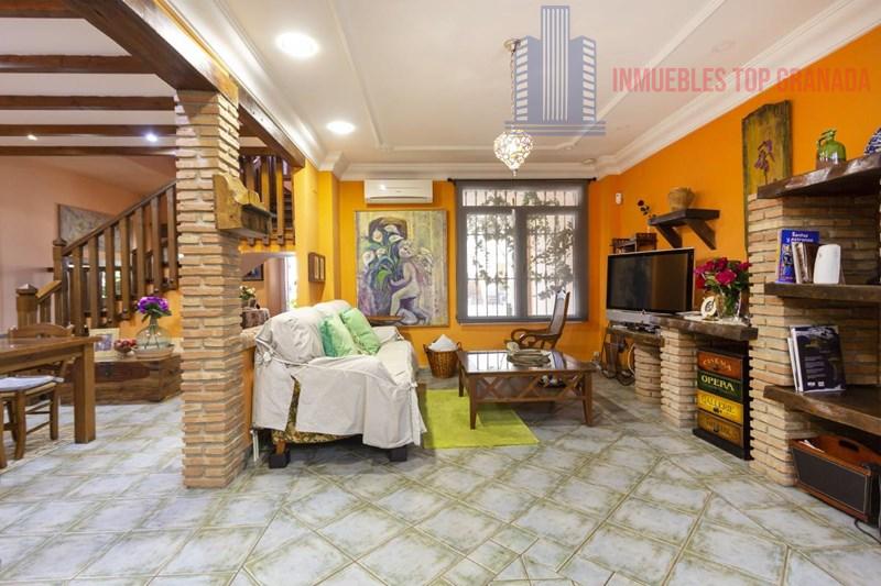 For sale of house in Churriana de la Vega