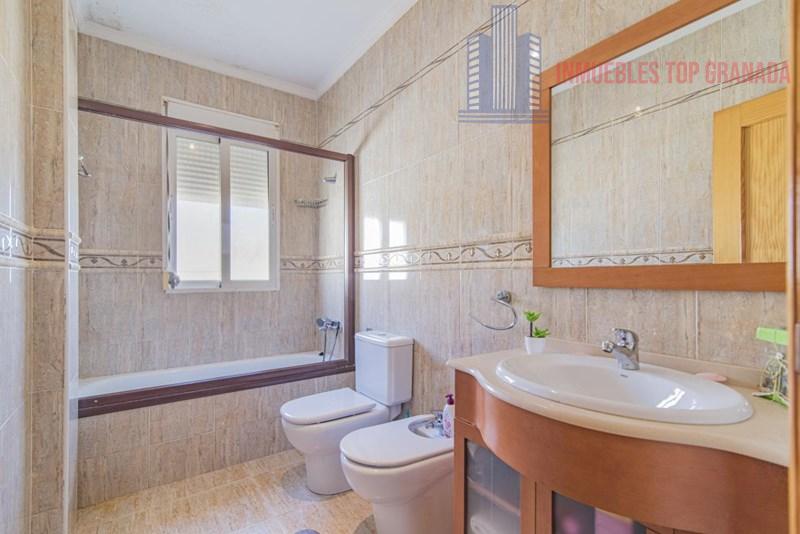 For sale of house in Las Gabias