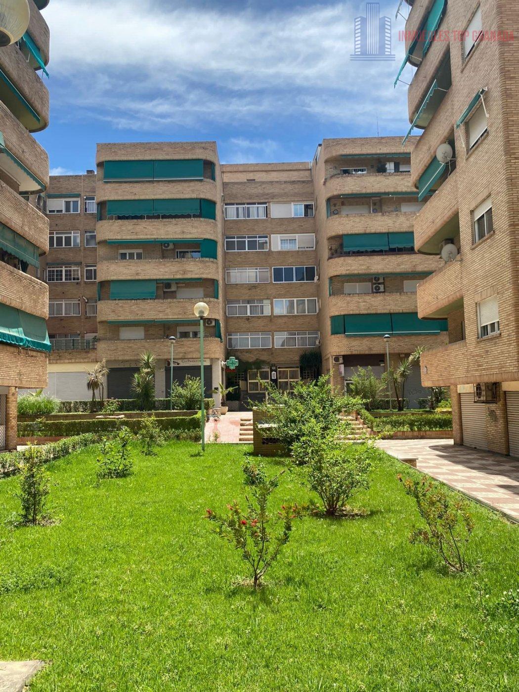 Venta de piso en Granada