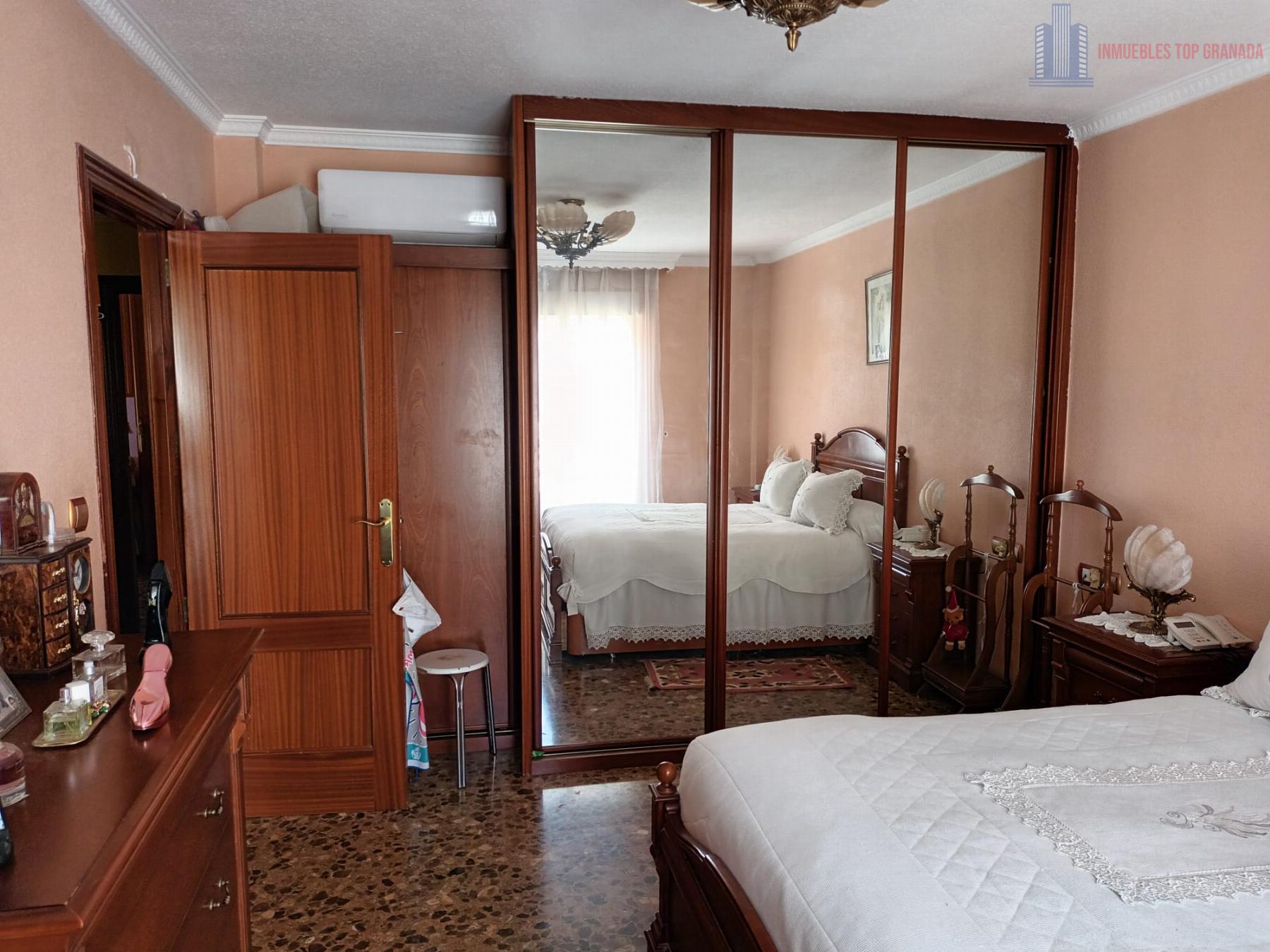 For sale of house in Maracena