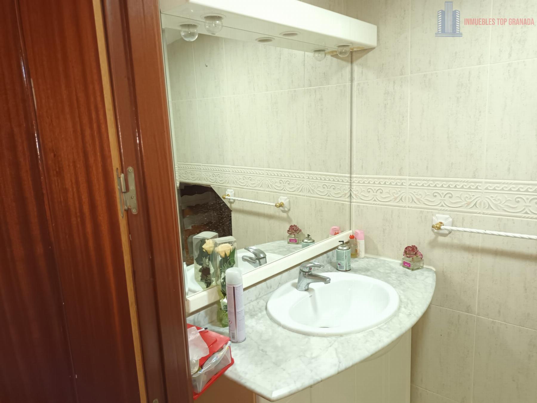 For sale of house in Maracena