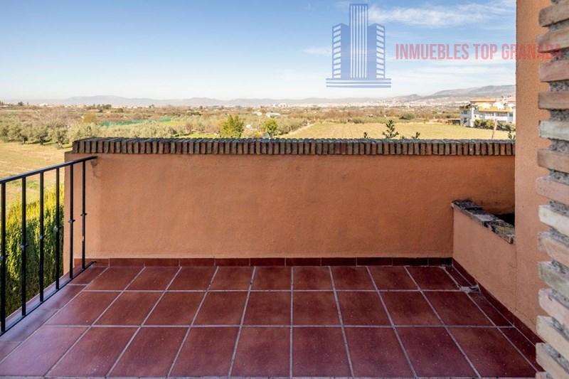 For sale of chalet in La Zubia