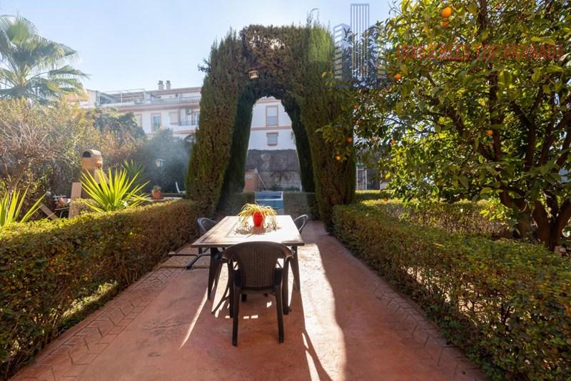 For sale of chalet in La Zubia