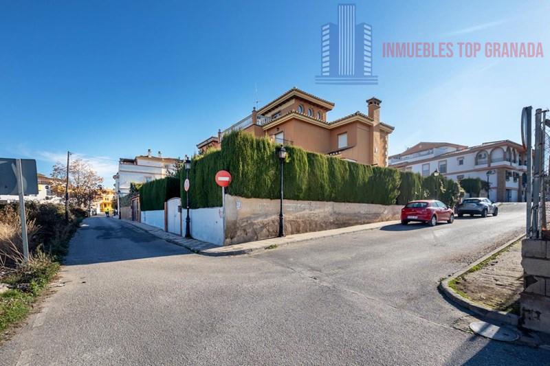 For sale of chalet in La Zubia