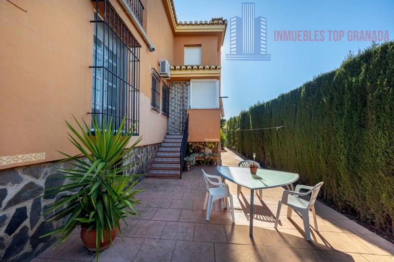 For sale of chalet in La Zubia