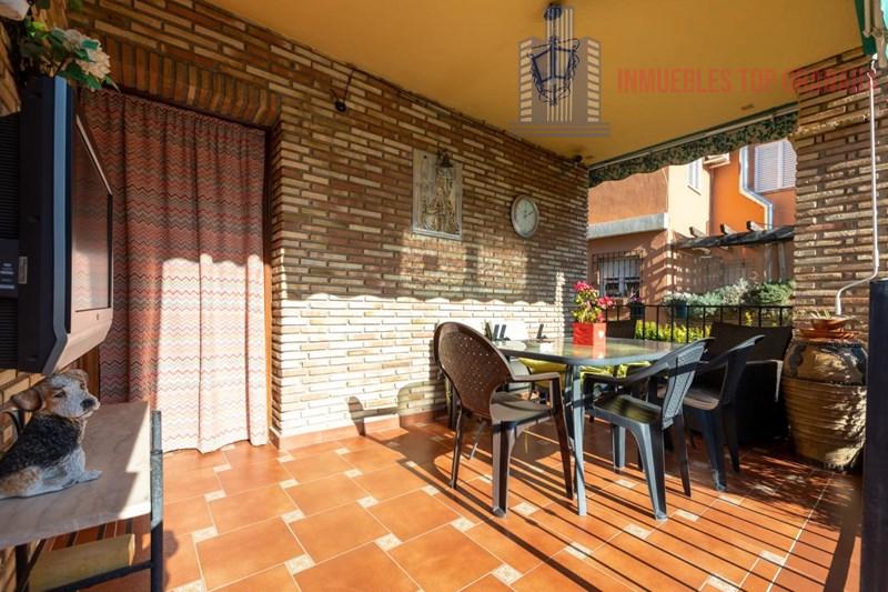 For sale of chalet in La Zubia
