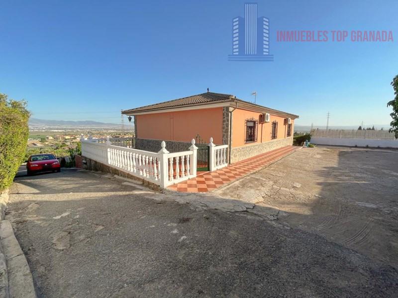 Venta de chalet en Atarfe