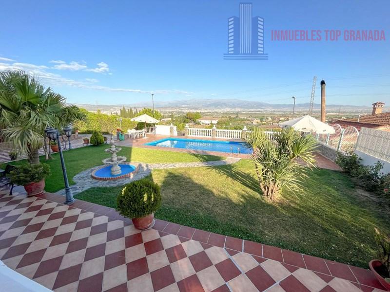 Venta de chalet en Atarfe