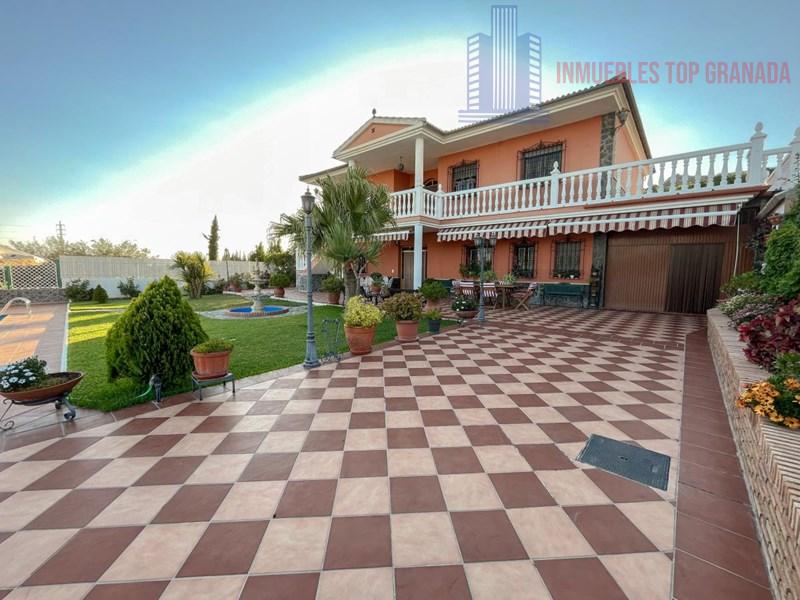 Venta de chalet en Atarfe