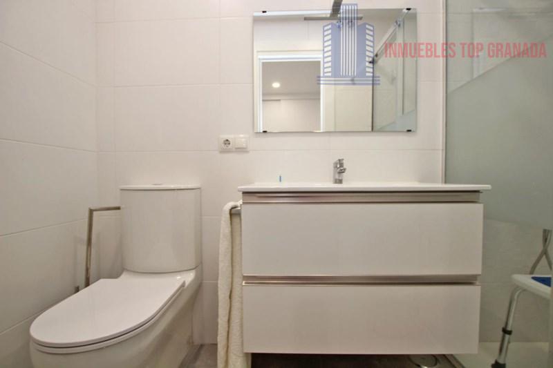 Venta de piso en Granada