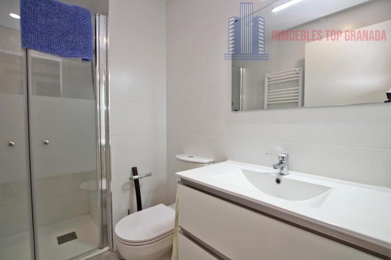 Venta de piso en Granada