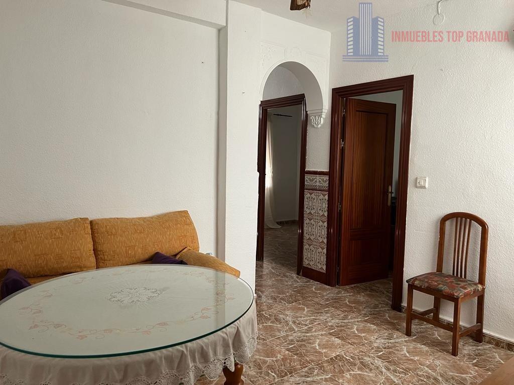 For sale of house in Granada