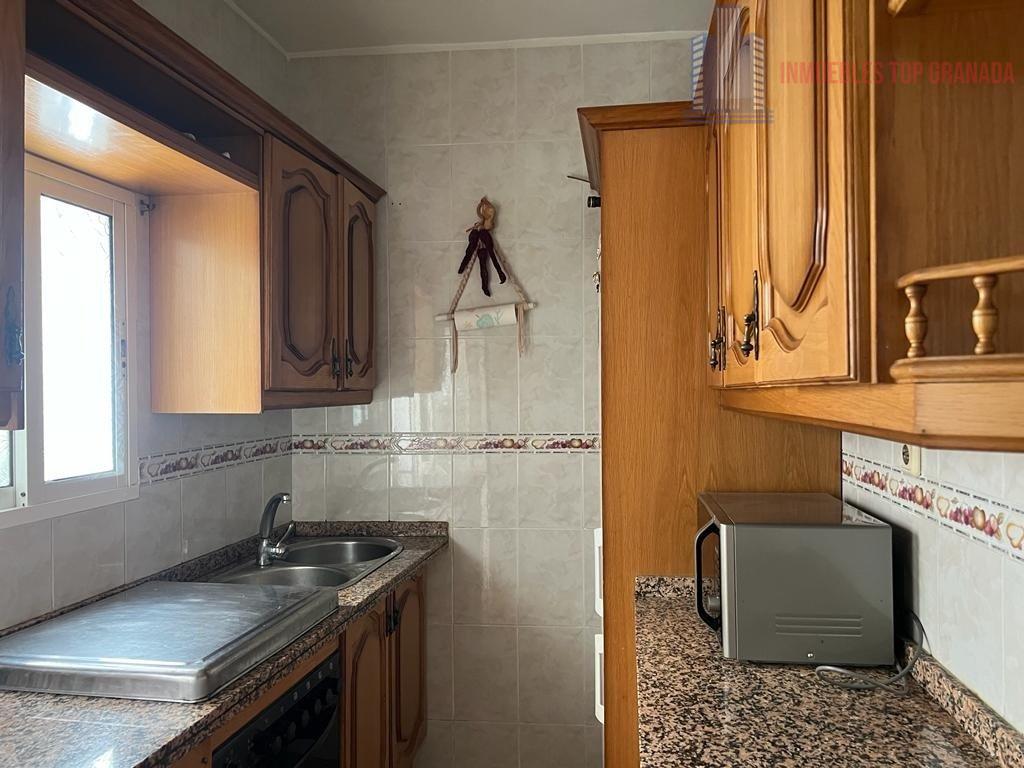 For sale of house in Granada