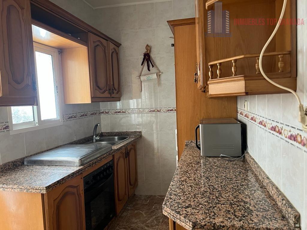 For sale of house in Granada