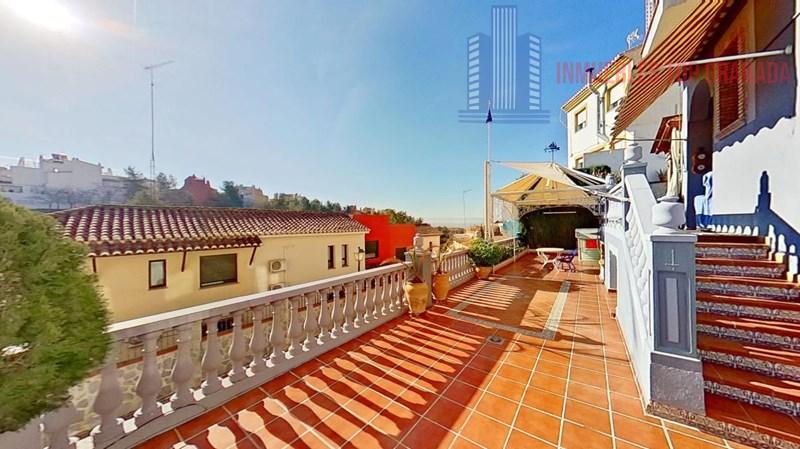 For sale of chalet in Huétor Vega