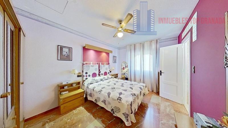 For sale of chalet in Huétor Vega