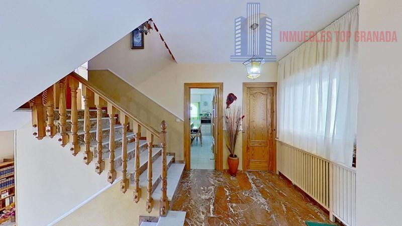 For sale of chalet in Huétor Vega