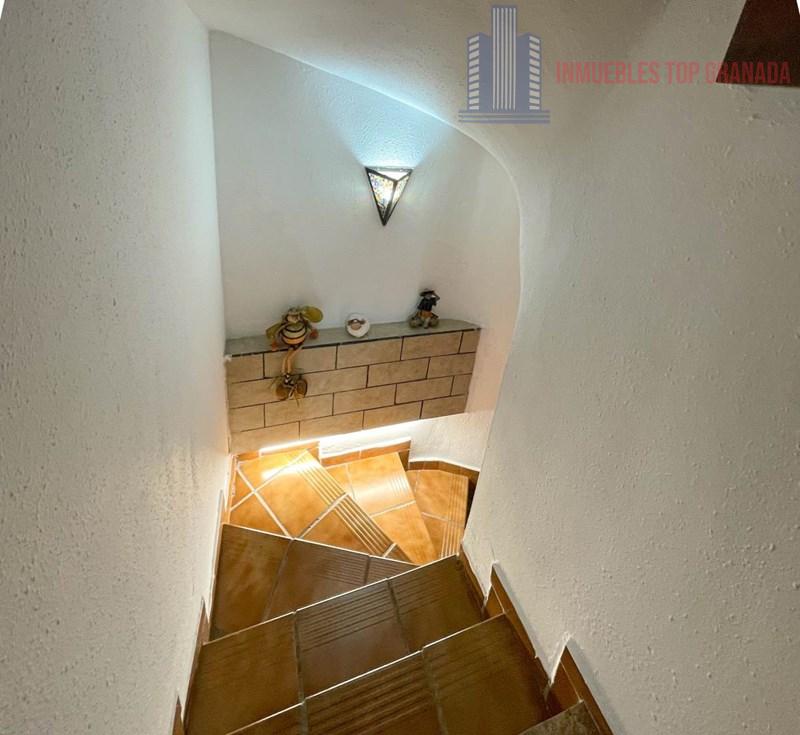 For sale of house in Albolote