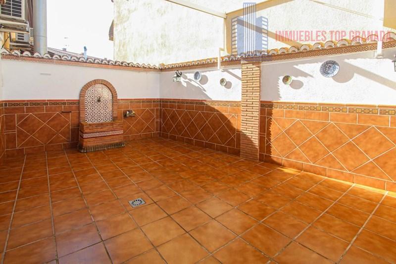 For sale of house in Albolote