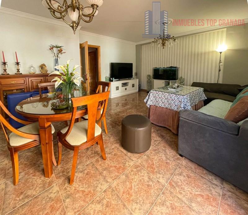 For sale of house in Albolote