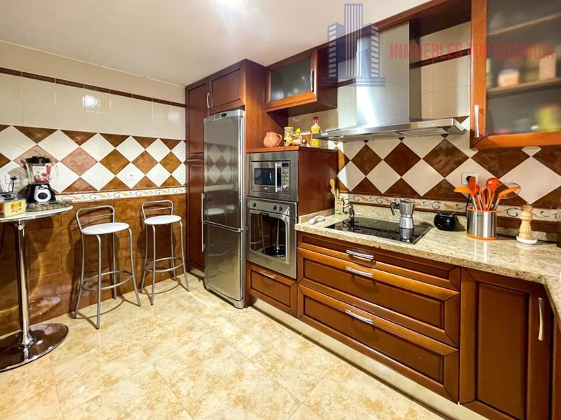 For sale of house in Albolote