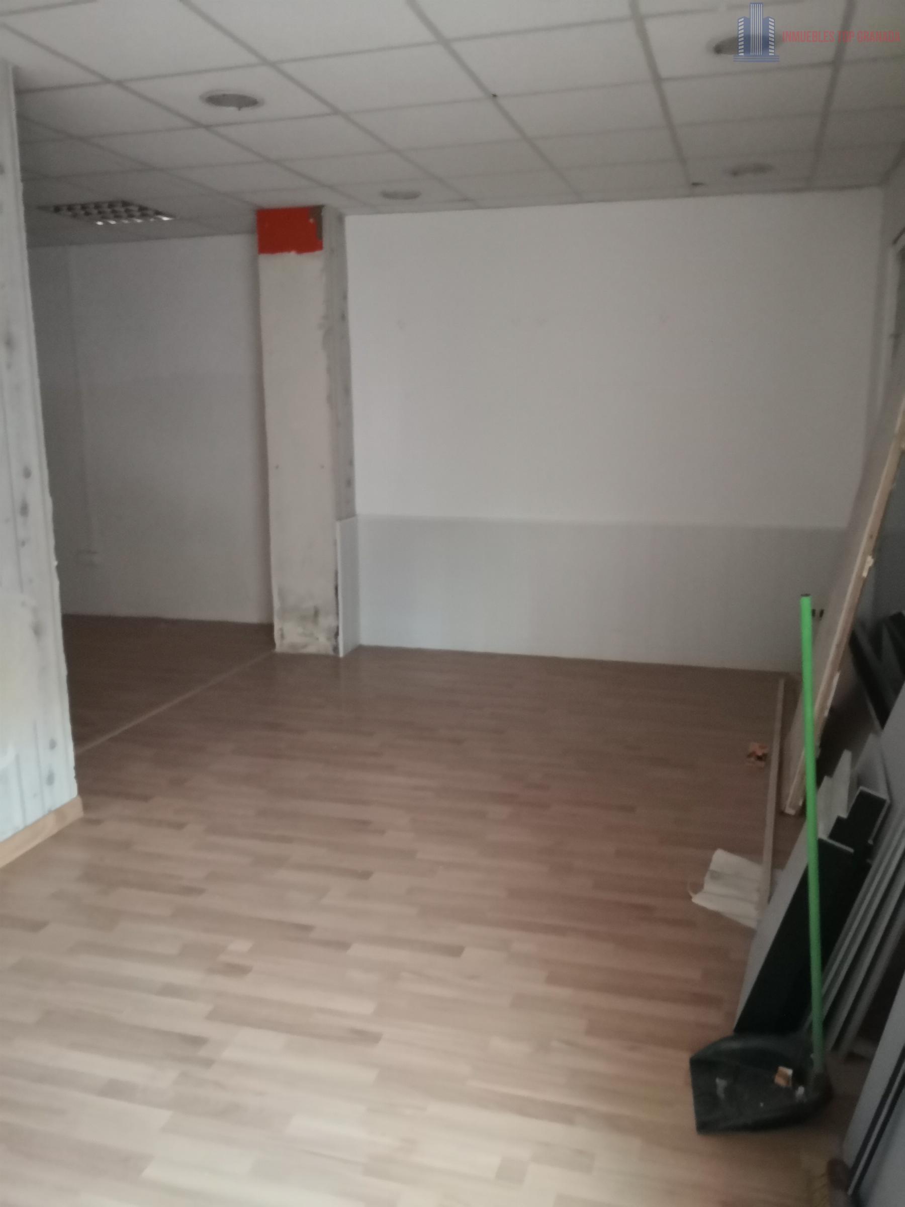 For rent of commercial in Armilla