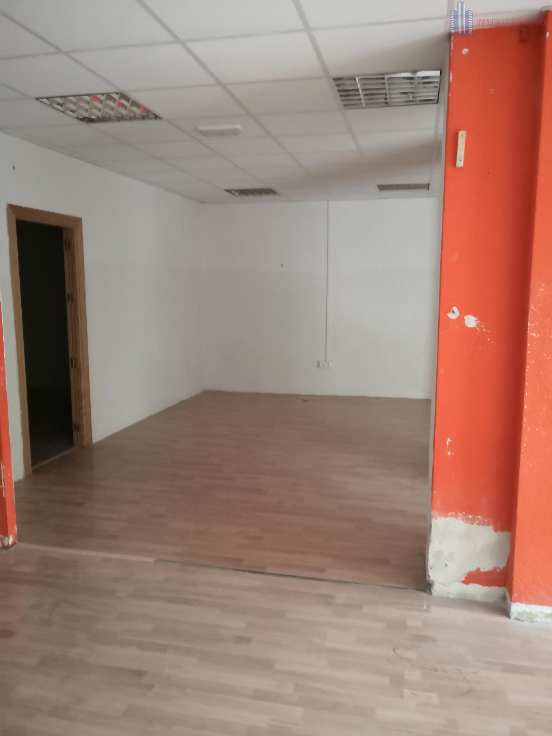 For rent of commercial in Armilla