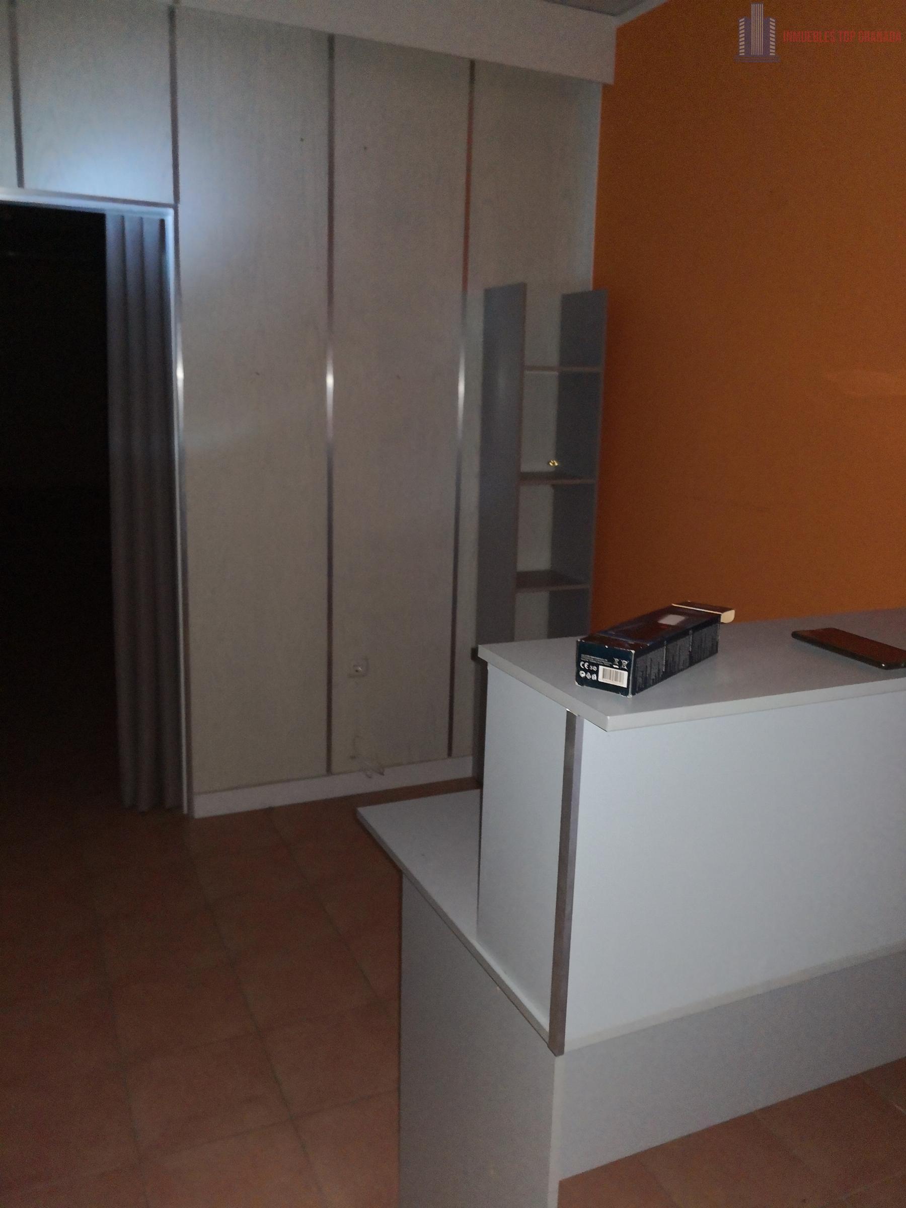For rent of commercial in Armilla
