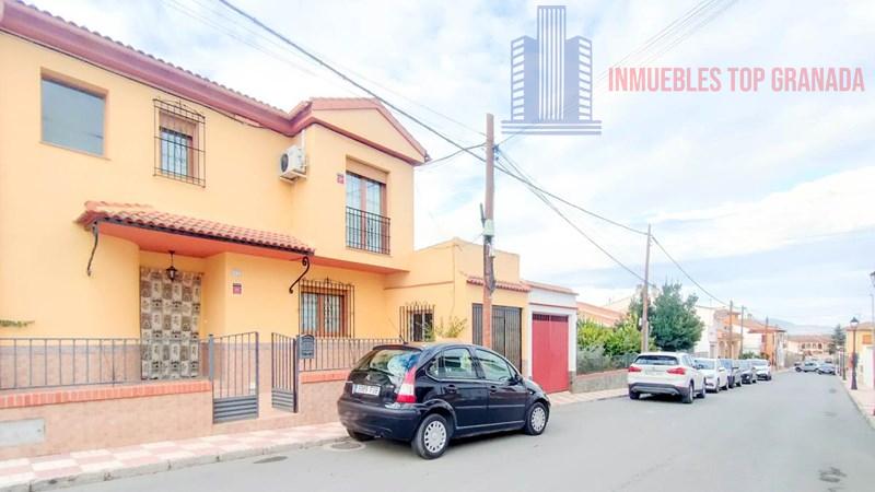 For sale of house in Moraleda de Zafayona