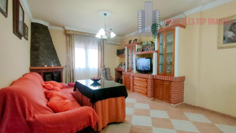 For sale of house in Moraleda de Zafayona