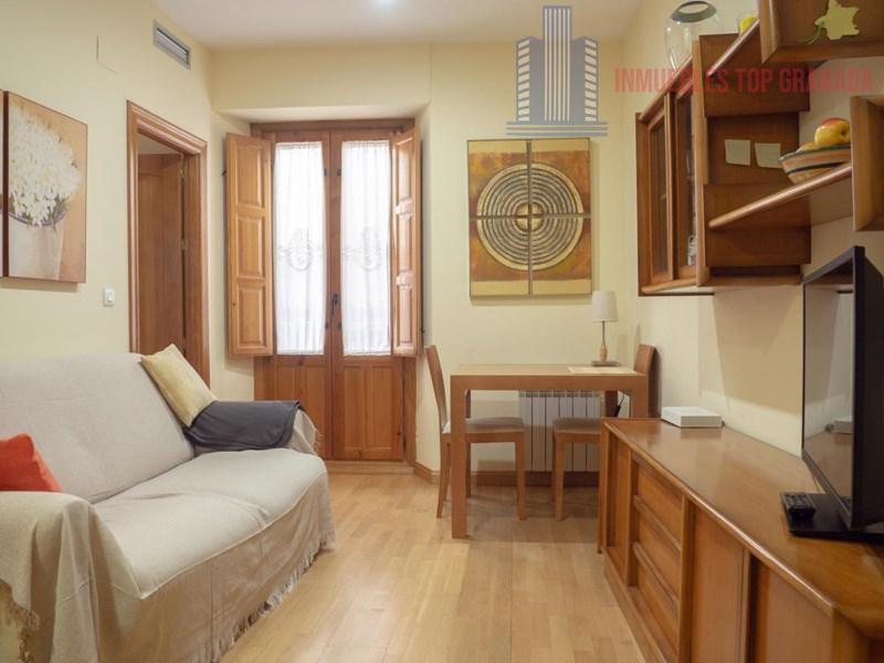 For sale of flat in Granada