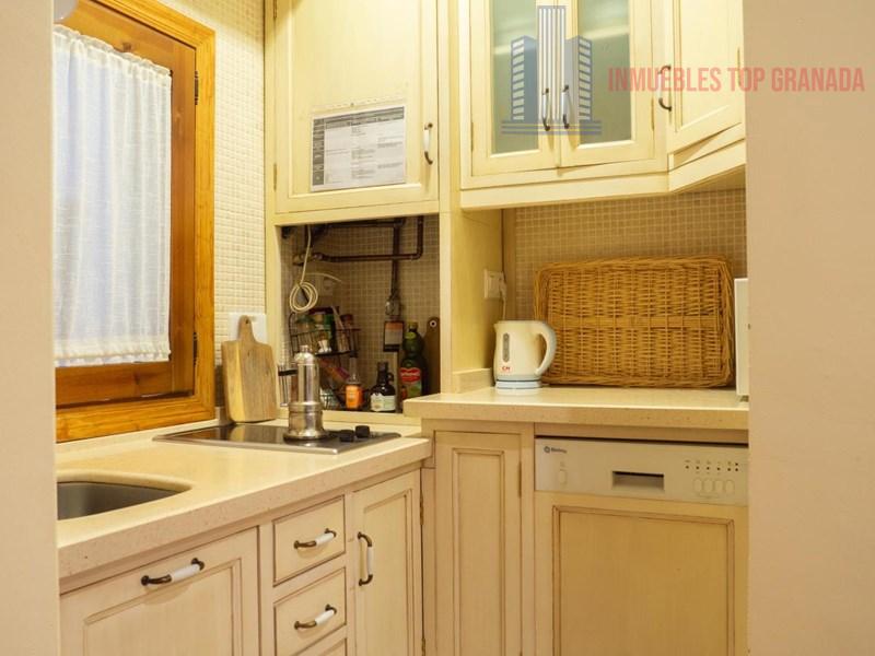 For sale of flat in Granada