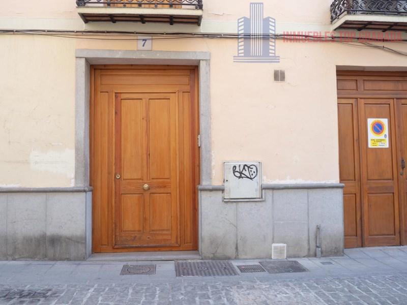 For sale of flat in Granada