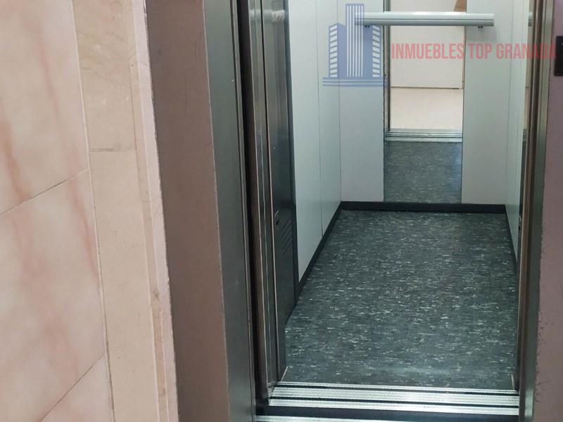 Venta de piso en Granada