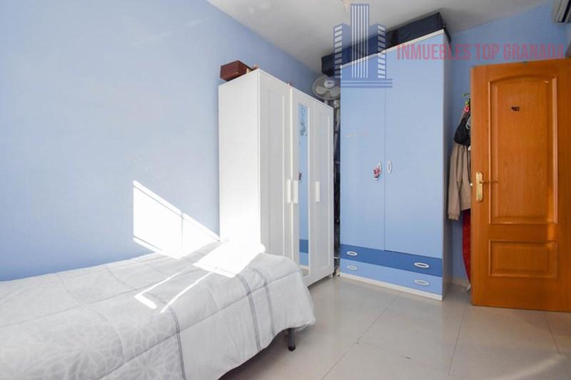 For sale of flat in Armilla