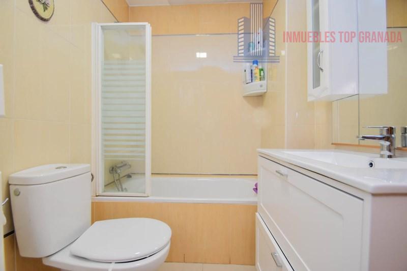 For sale of flat in Armilla