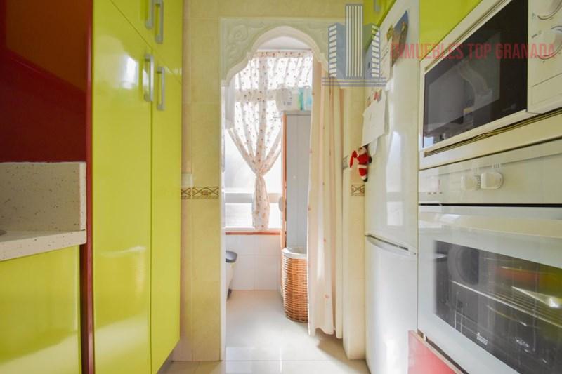 For sale of flat in Armilla