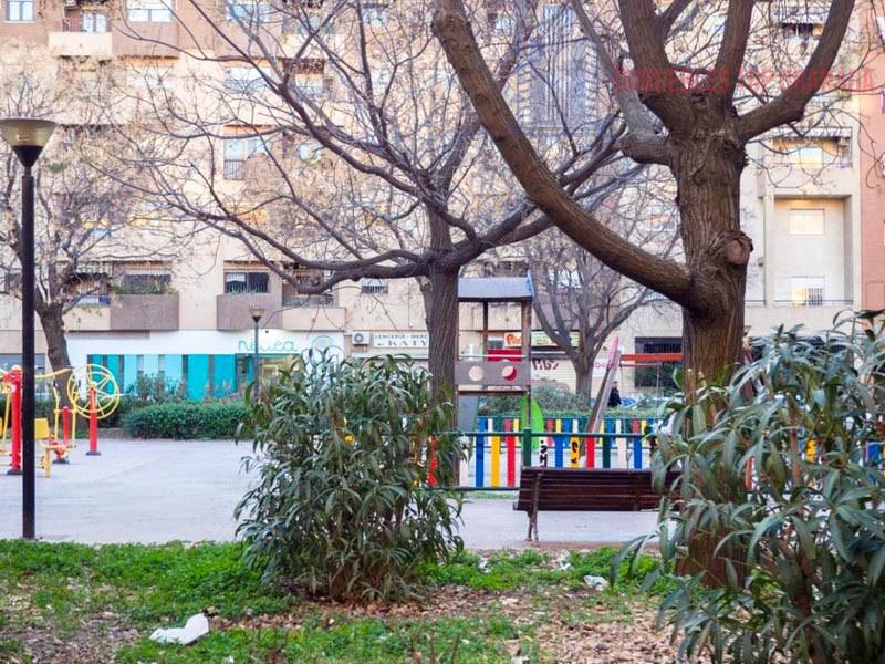For sale of flat in Granada